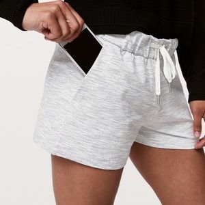 Lulu On the Fly shorts